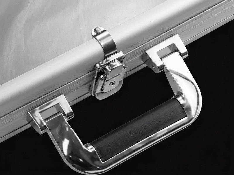 CARRYING HANDLE